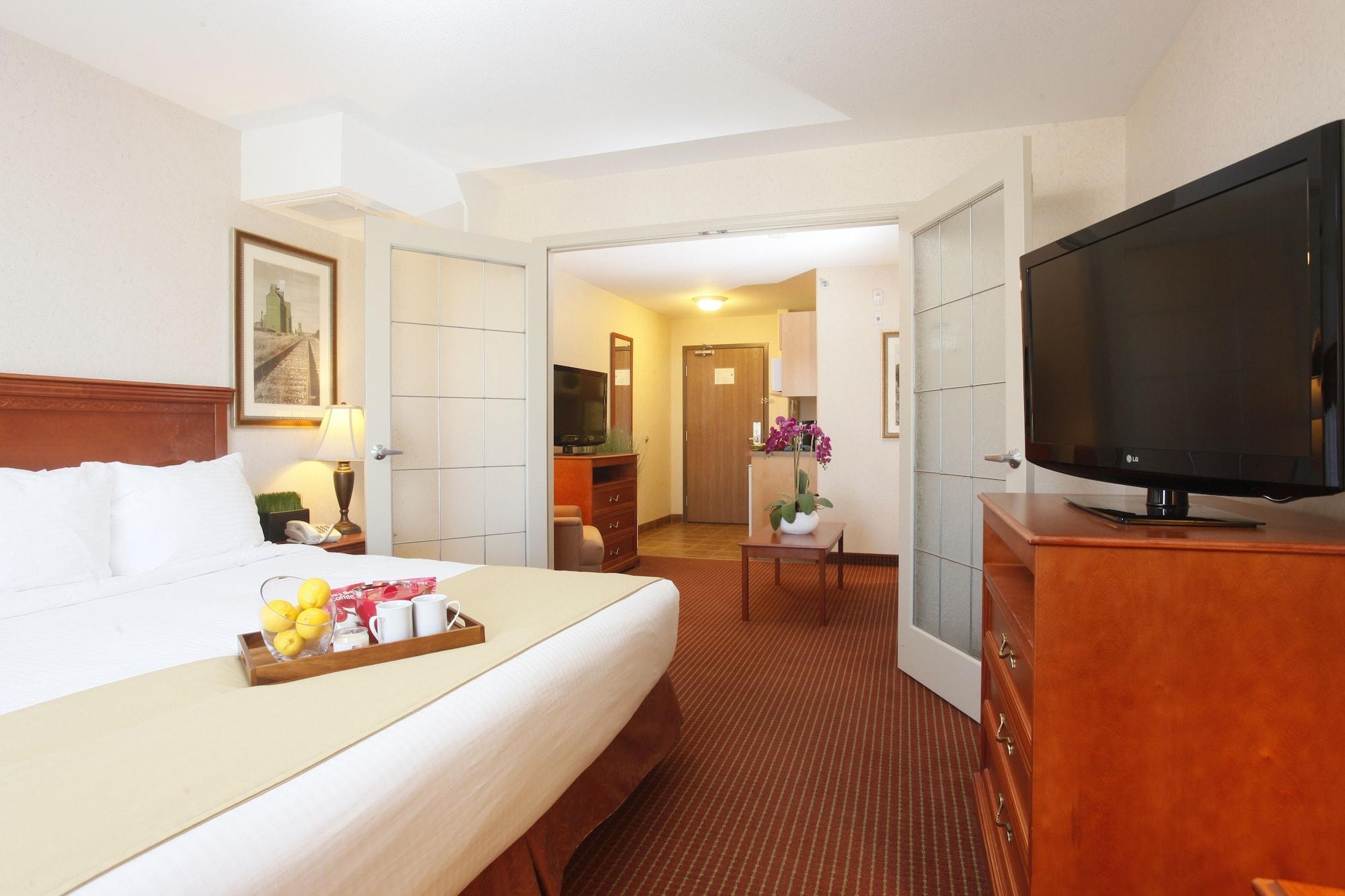 Stonebridge Hotel Довсон-Крік Екстер'єр фото