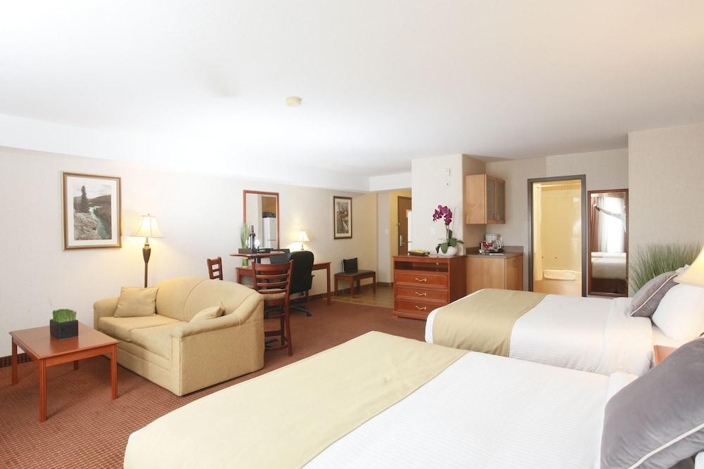 Stonebridge Hotel Довсон-Крік Екстер'єр фото