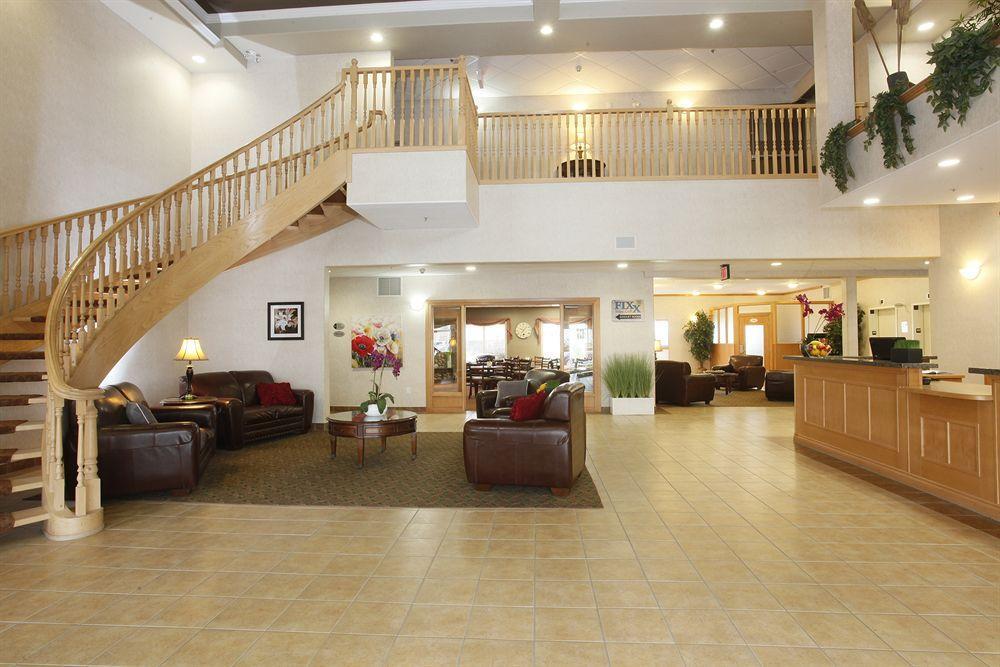 Stonebridge Hotel Довсон-Крік Екстер'єр фото