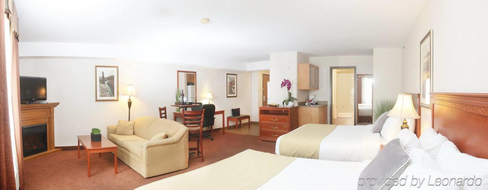 Stonebridge Hotel Довсон-Крік Екстер'єр фото